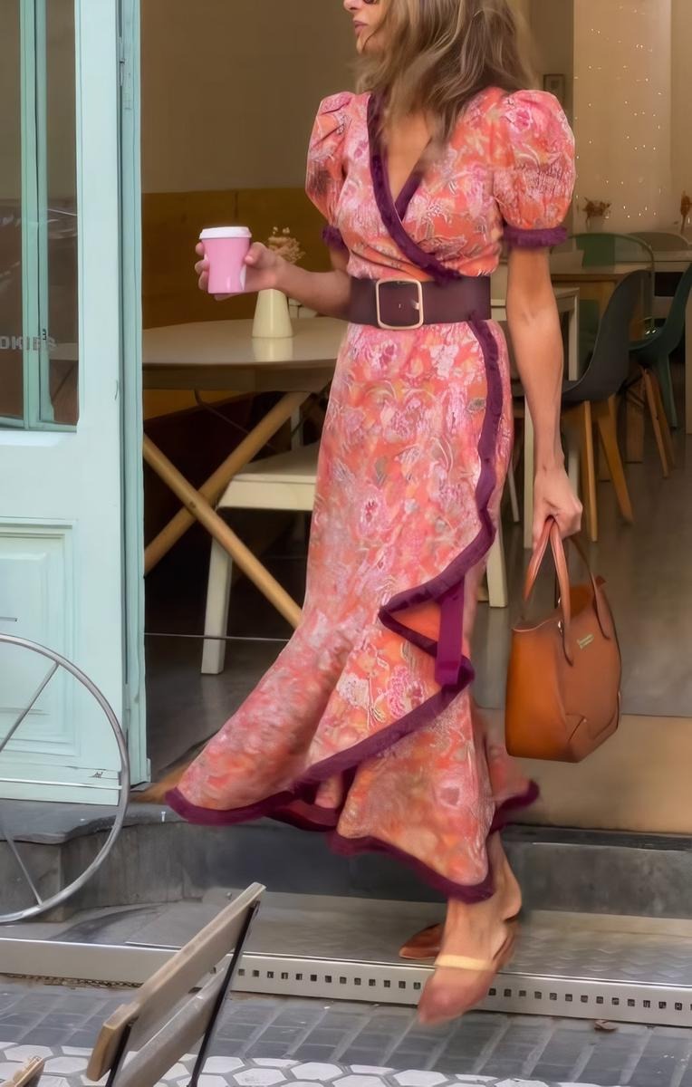 Jona | Eliett - Langkleid mit Puffärmeln und asymmetrischem Rock