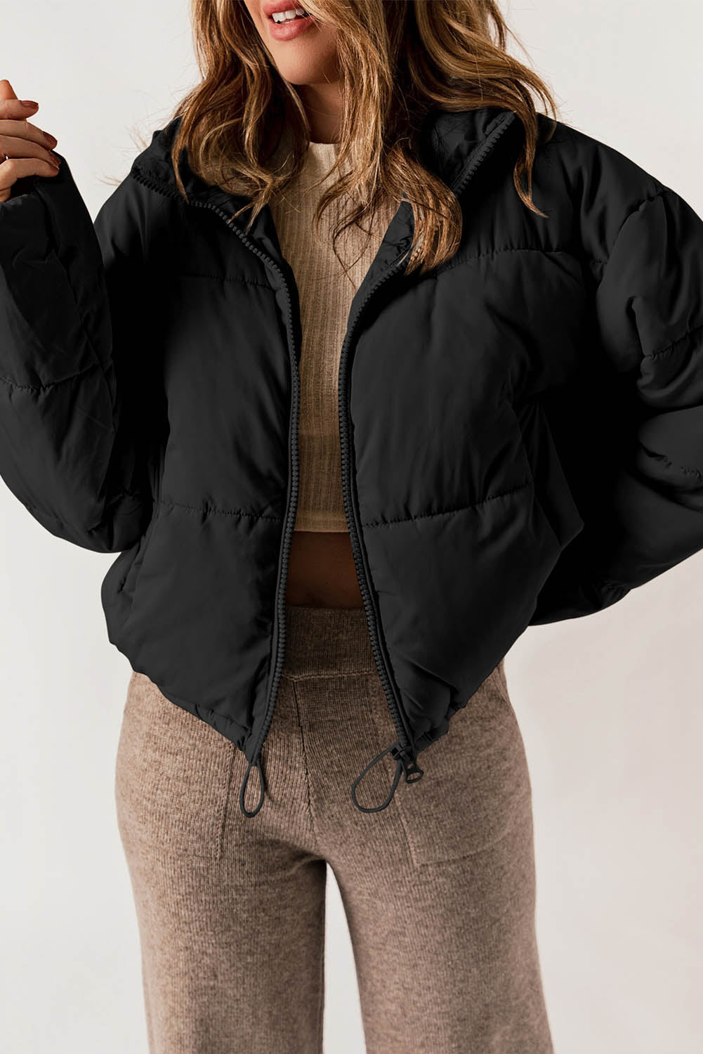 EMMA | Winterkomfort Deluxe: Der Perfekte Puffer für Style und Wärme
