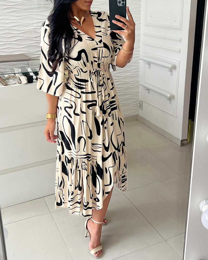Catty |  V-ausgeschnittener Taillendruck bedrucktes Kleid