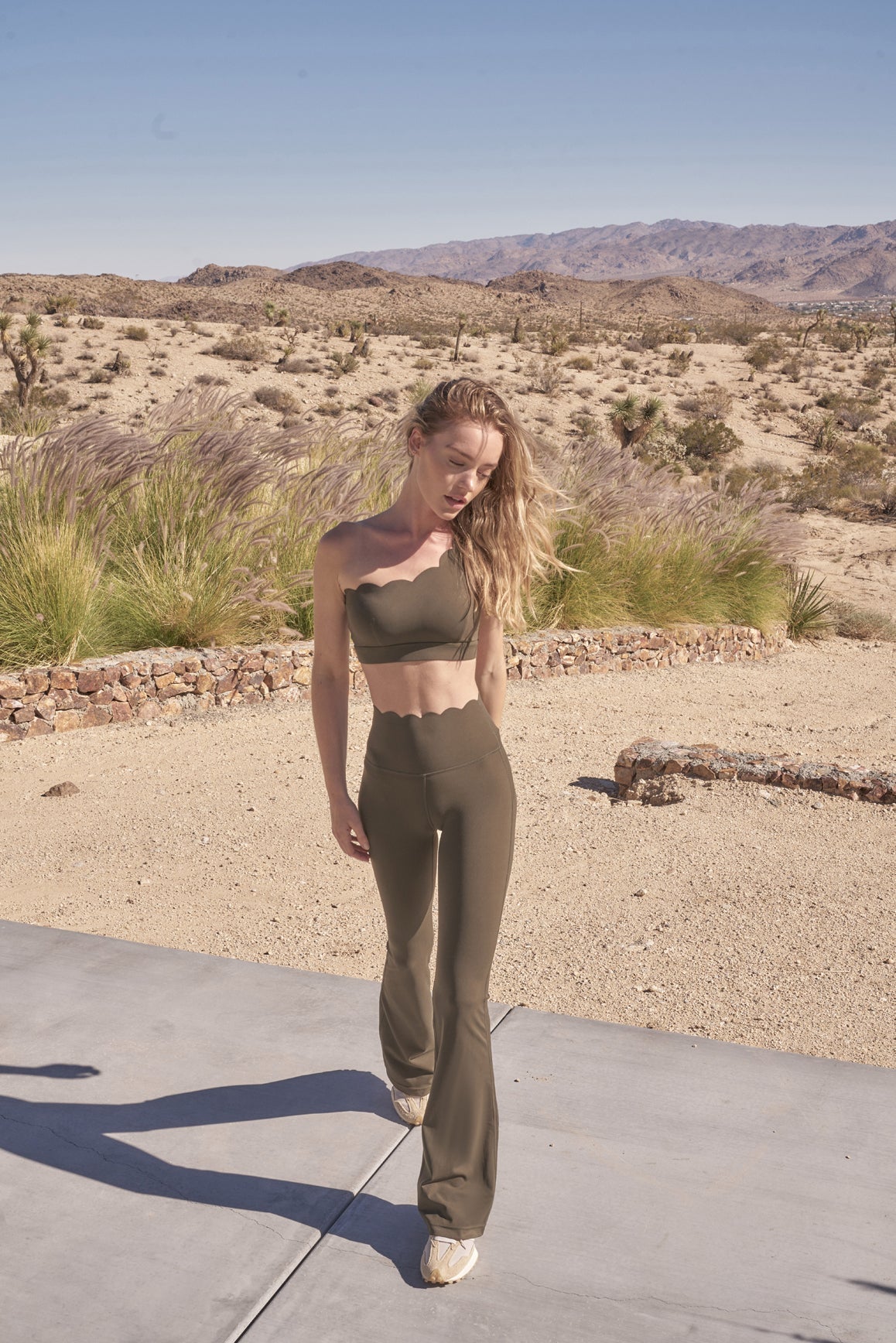 Mia | Elegante hochtaillierte Schlagleggings