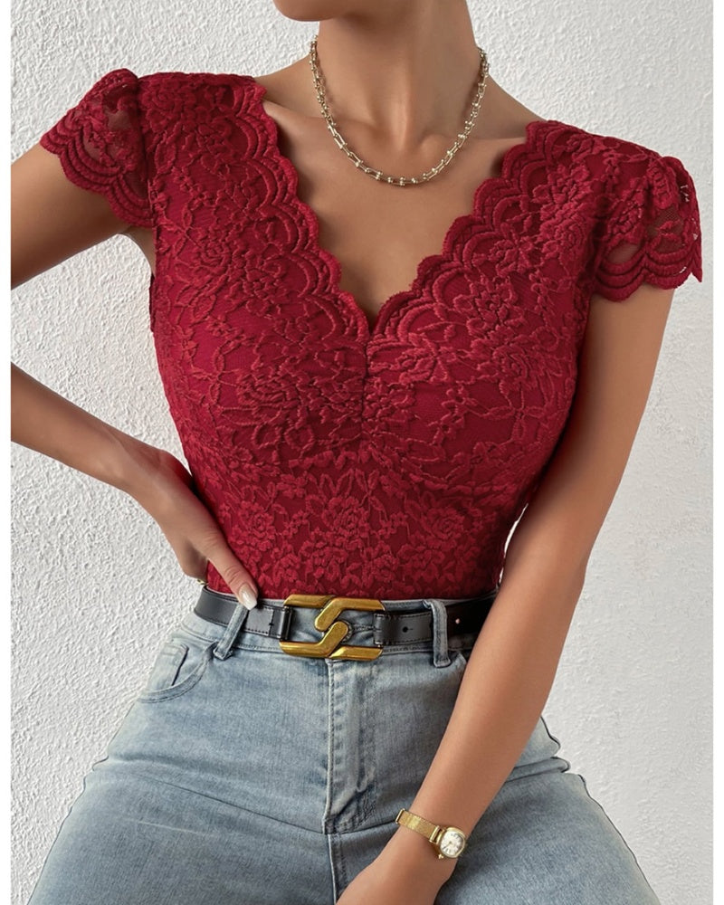 Rina | Sexy Tiefem V-Ausschnitt Spitze Bodysuit Kurzen Ärmeln Einteilig Body Shaper