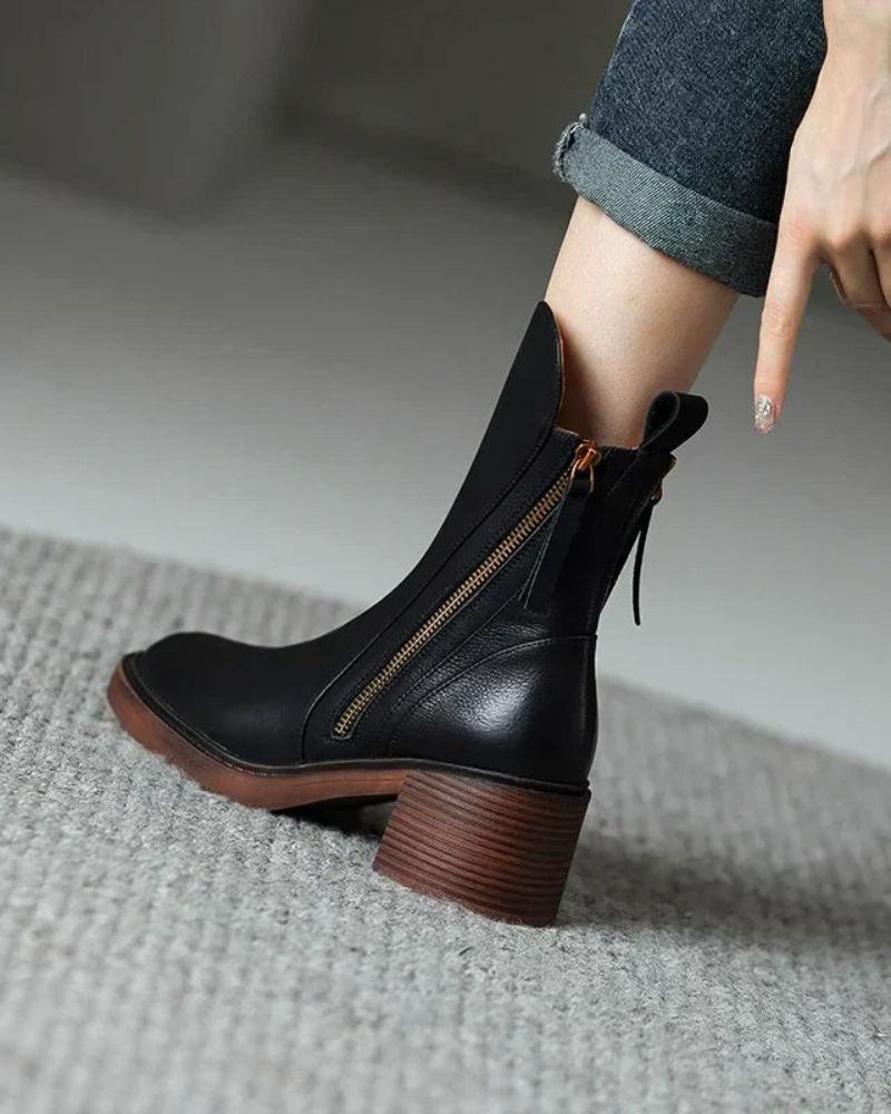 Lilith | Schwarzer Lederstiefel mit bequemem Absatz, elegant und zeitlos