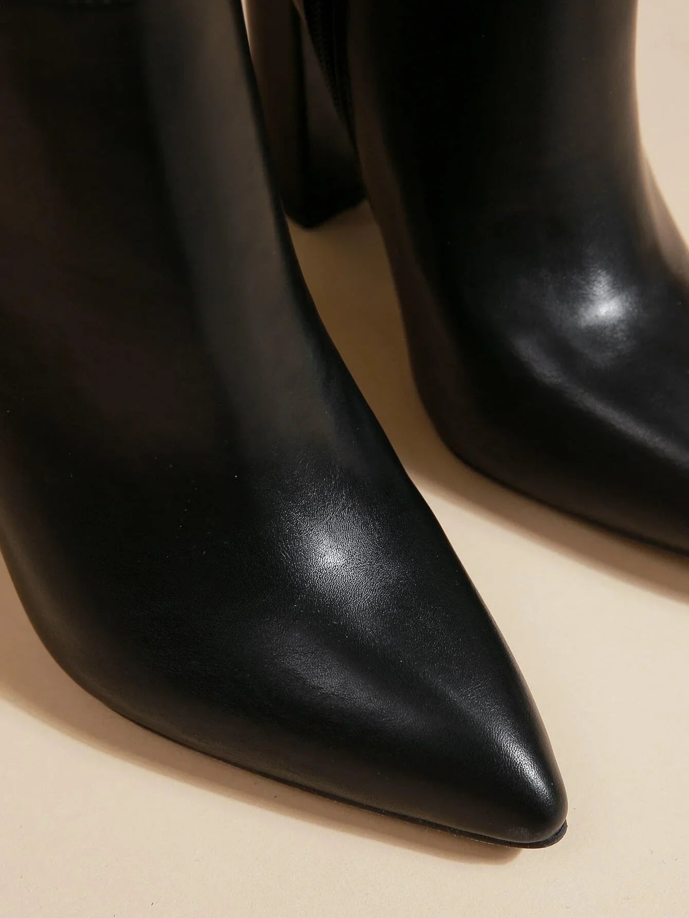 Junaa | Elegante Lederstiefel