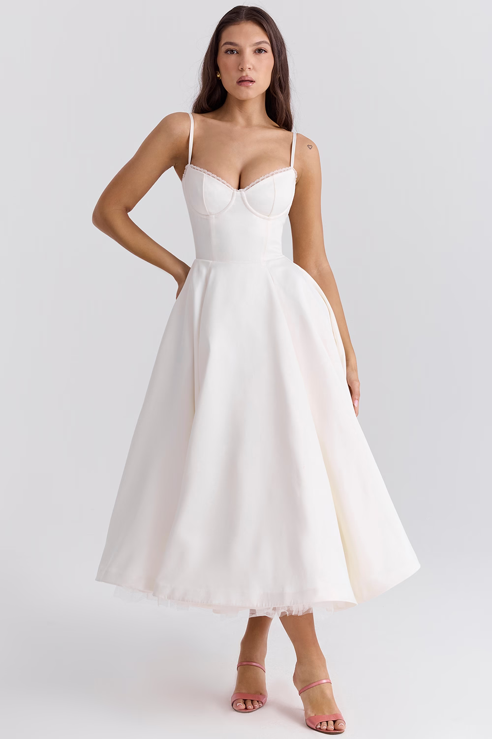 Byra | Elegantes Schlankheitskleid