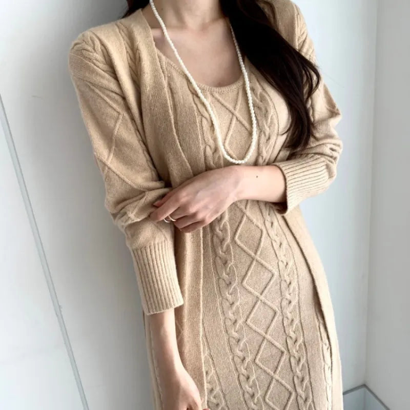 Clarity™ | Winter-Strickkleid und Weste-Set