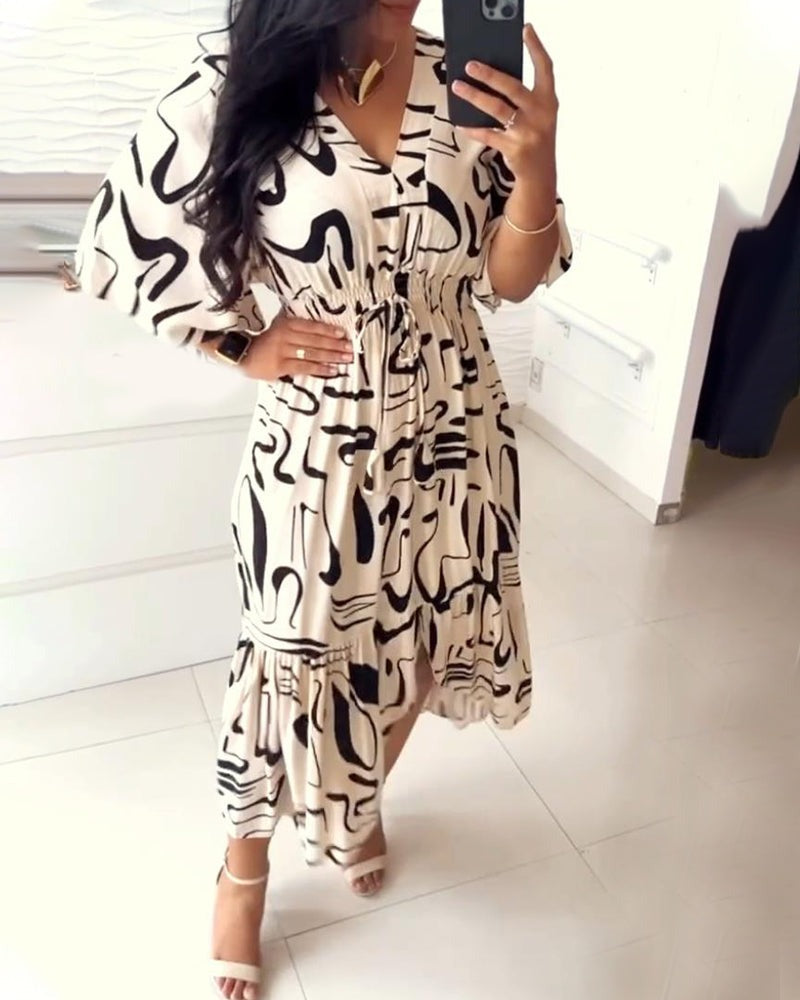 Catty |  V-ausgeschnittener Taillendruck bedrucktes Kleid
