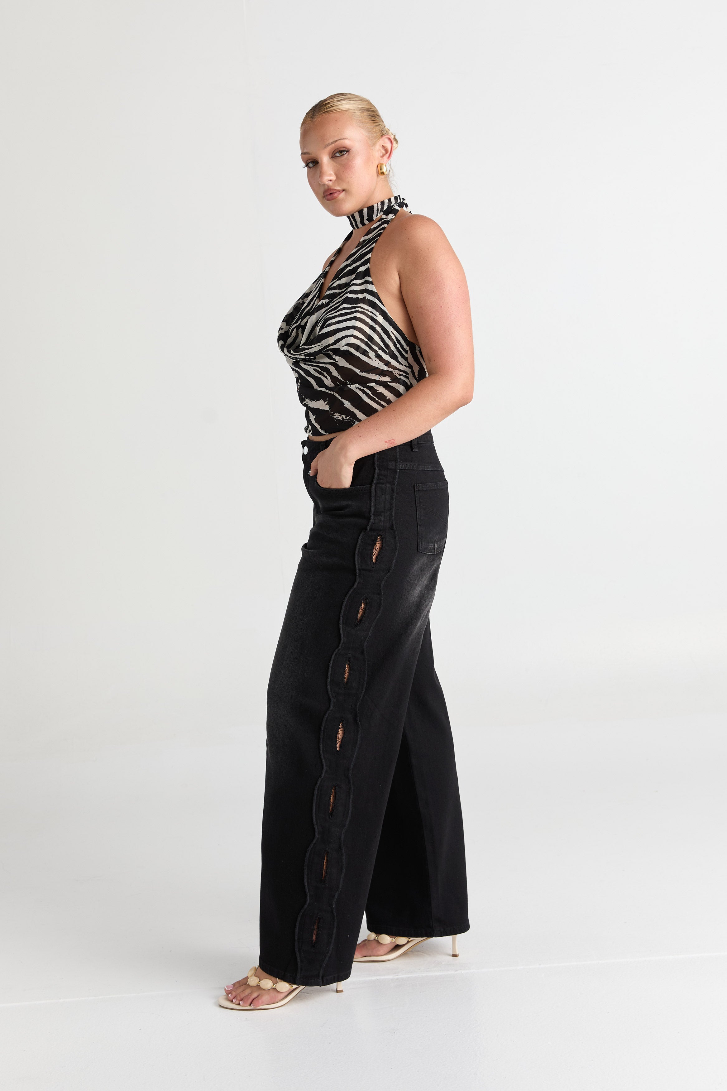 Cairo | Jean in gewaschenem Schwarz – Lässiger Chic!