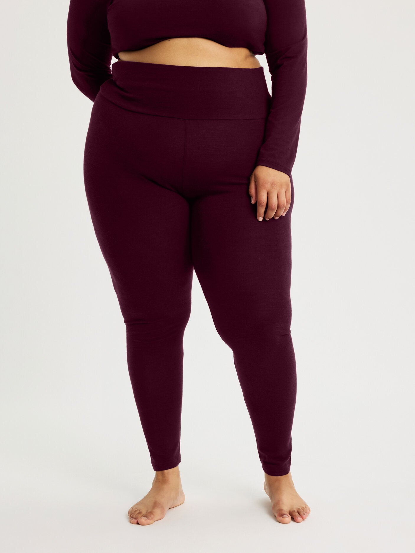 Karlee | Burgunder Merino Langstrumpfhose - Elegantes Winteroutfit für Frauen