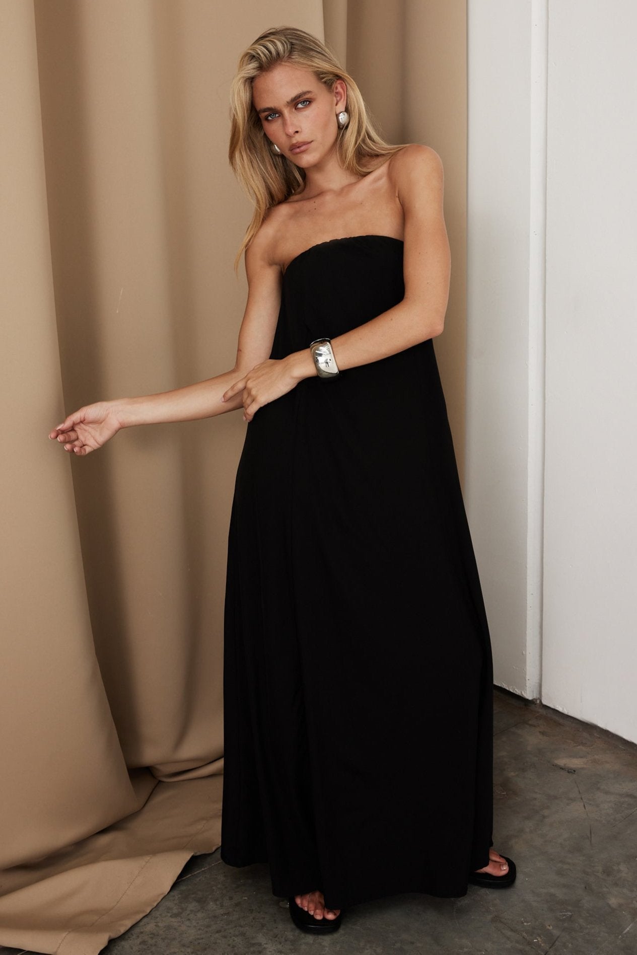 Kesia Maxikleid (Schwarz)