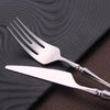 Eine Sammlung von exquisiten Stahloktavia -Bestecker