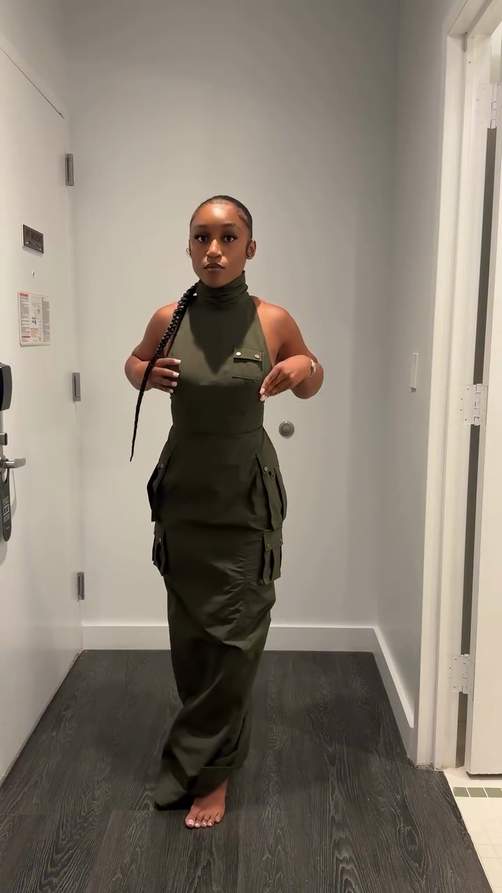 Jordan | Olivgrünes ärmelloses Maxikleid mit hohem Ausschnitt