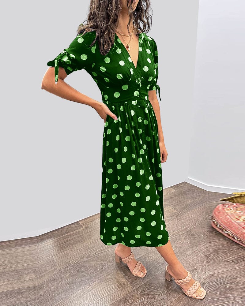 Millie | Kleid mit Punkten und tiefem V-Ausschnitt