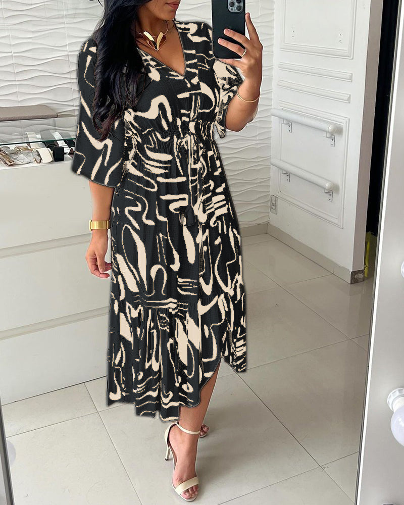 Catty |  V-ausgeschnittener Taillendruck bedrucktes Kleid