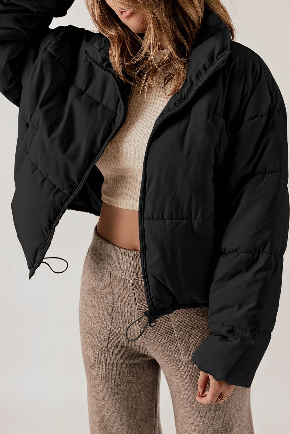 EMMA | Winterkomfort Deluxe: Der Perfekte Puffer für Style und Wärme