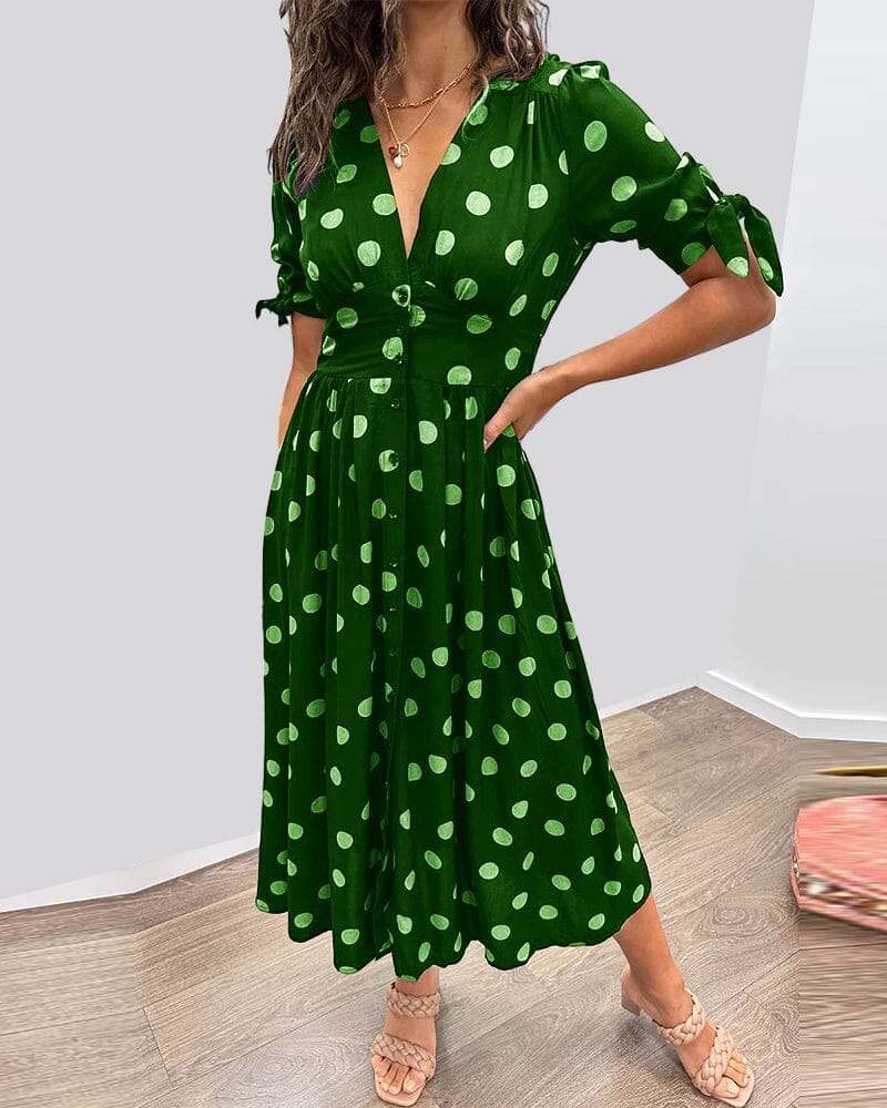 Millie | Kleid mit Punkten und tiefem V-Ausschnitt