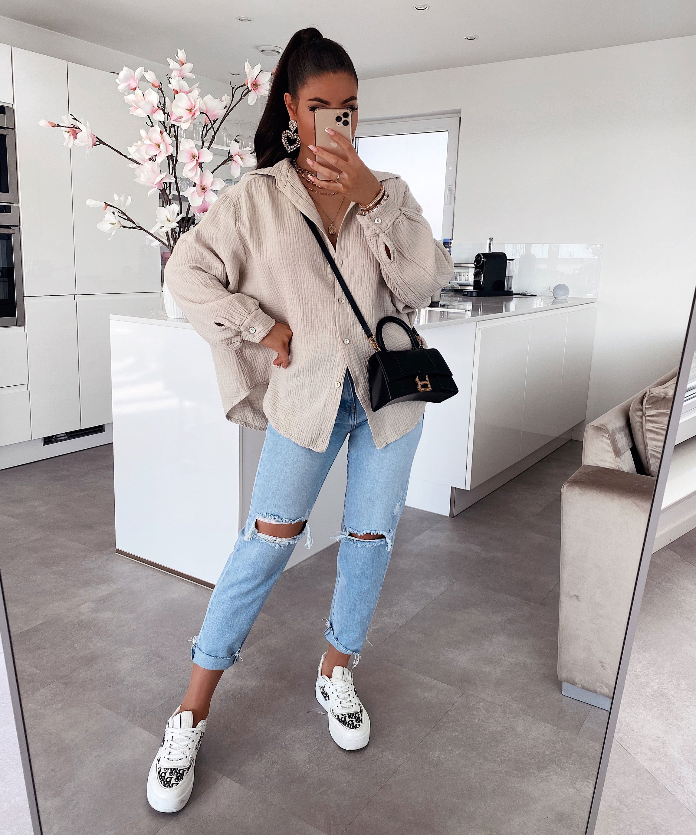 Faye | Übergroße Musselinbluse in Beige