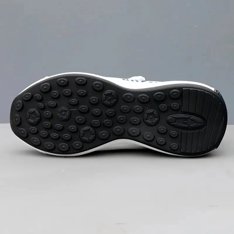 Daniel | Neue atmungsaktive Laufschuhe AIR MAX