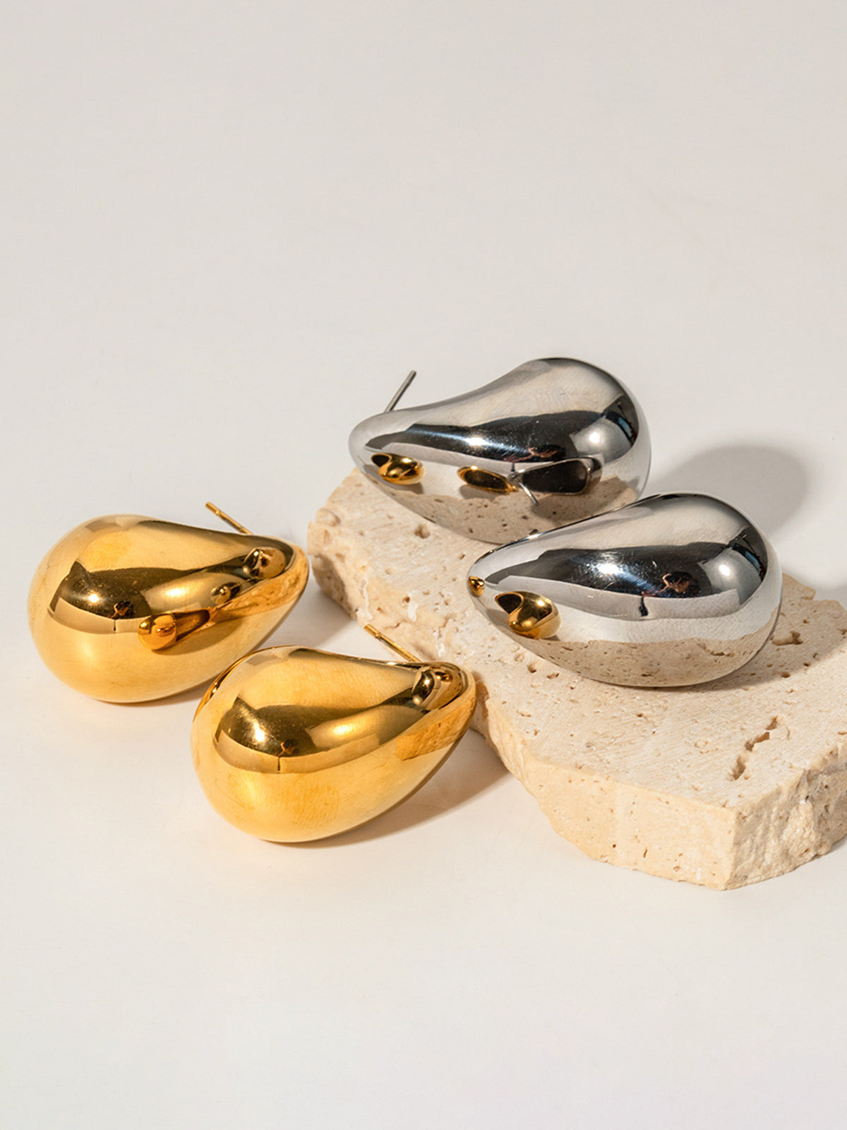 Laura | Teardrop Hoop-Ohrringe