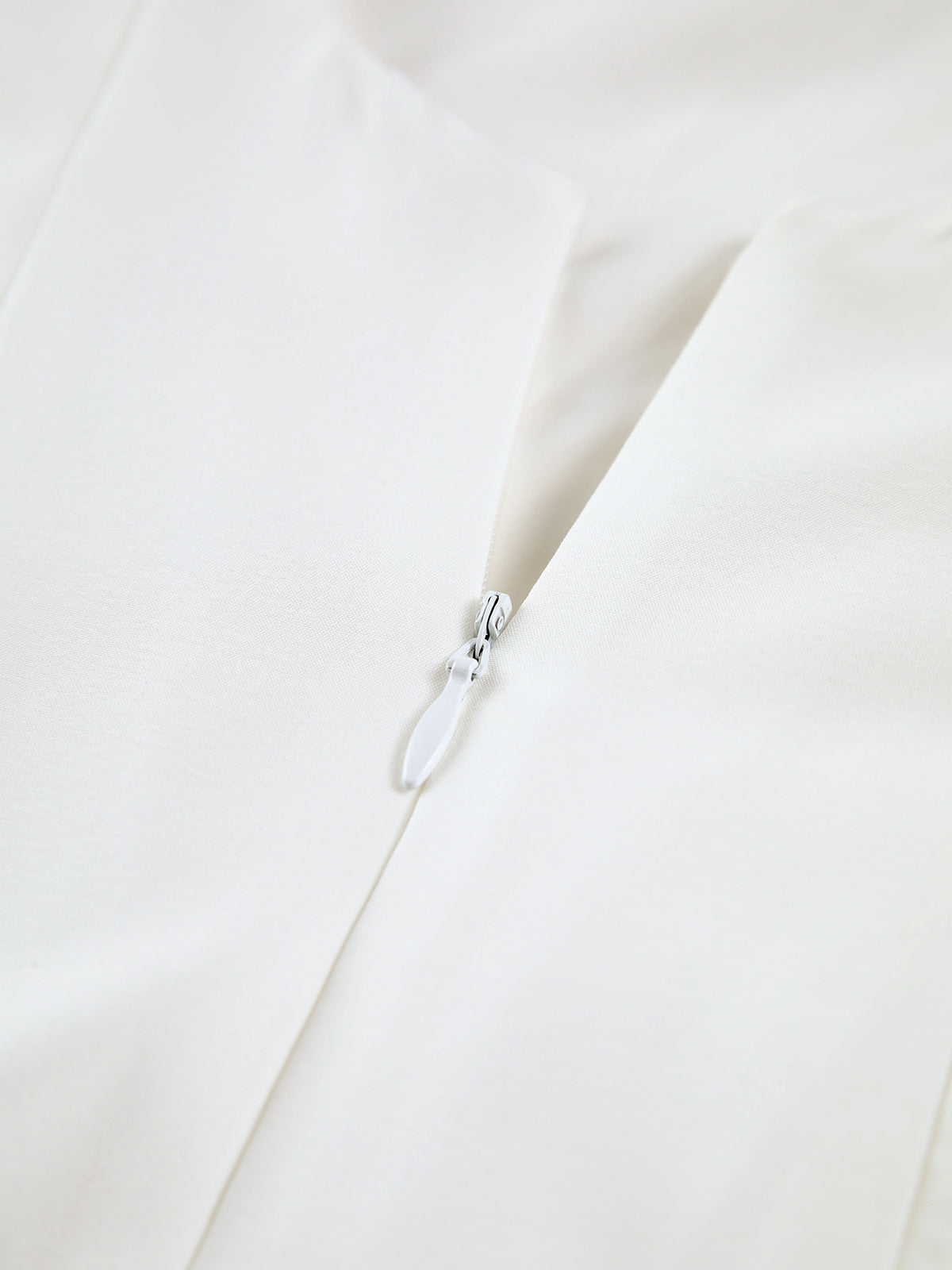 Klara | Cowgirl-Küstenkleid mit offenem Rücken und kurzem Reißverschluss