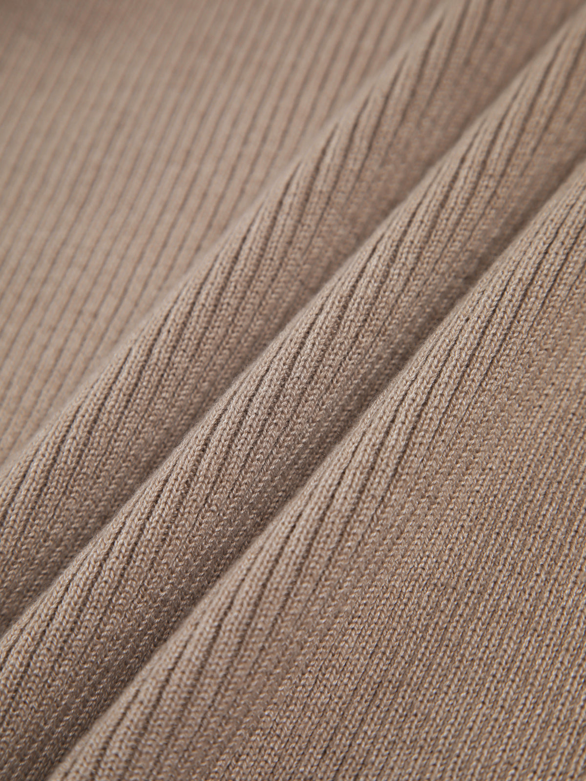 Clara | Kastanienbraunes Rippenstrick-Top