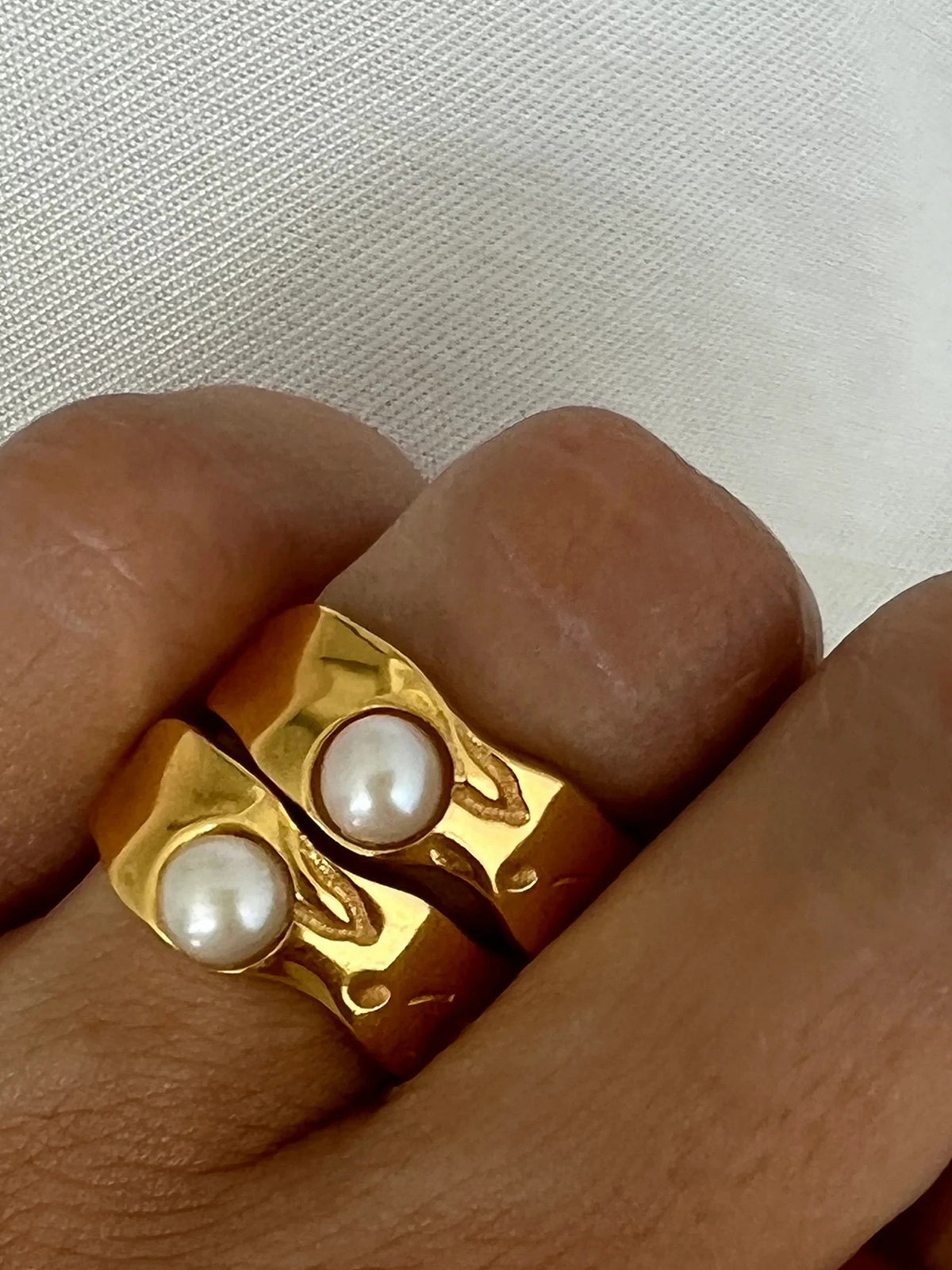 Perle der Freude | Eleganter Ring aus Titanstahl