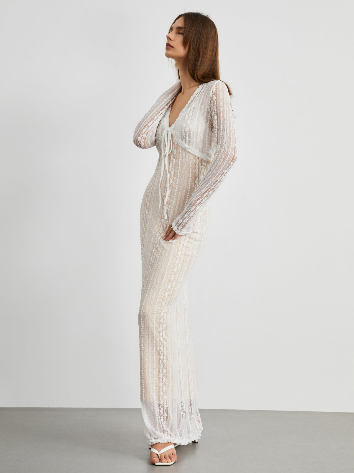 Clara | Elegantes Bolero-Kleid mit floraler Spitze und Struktur