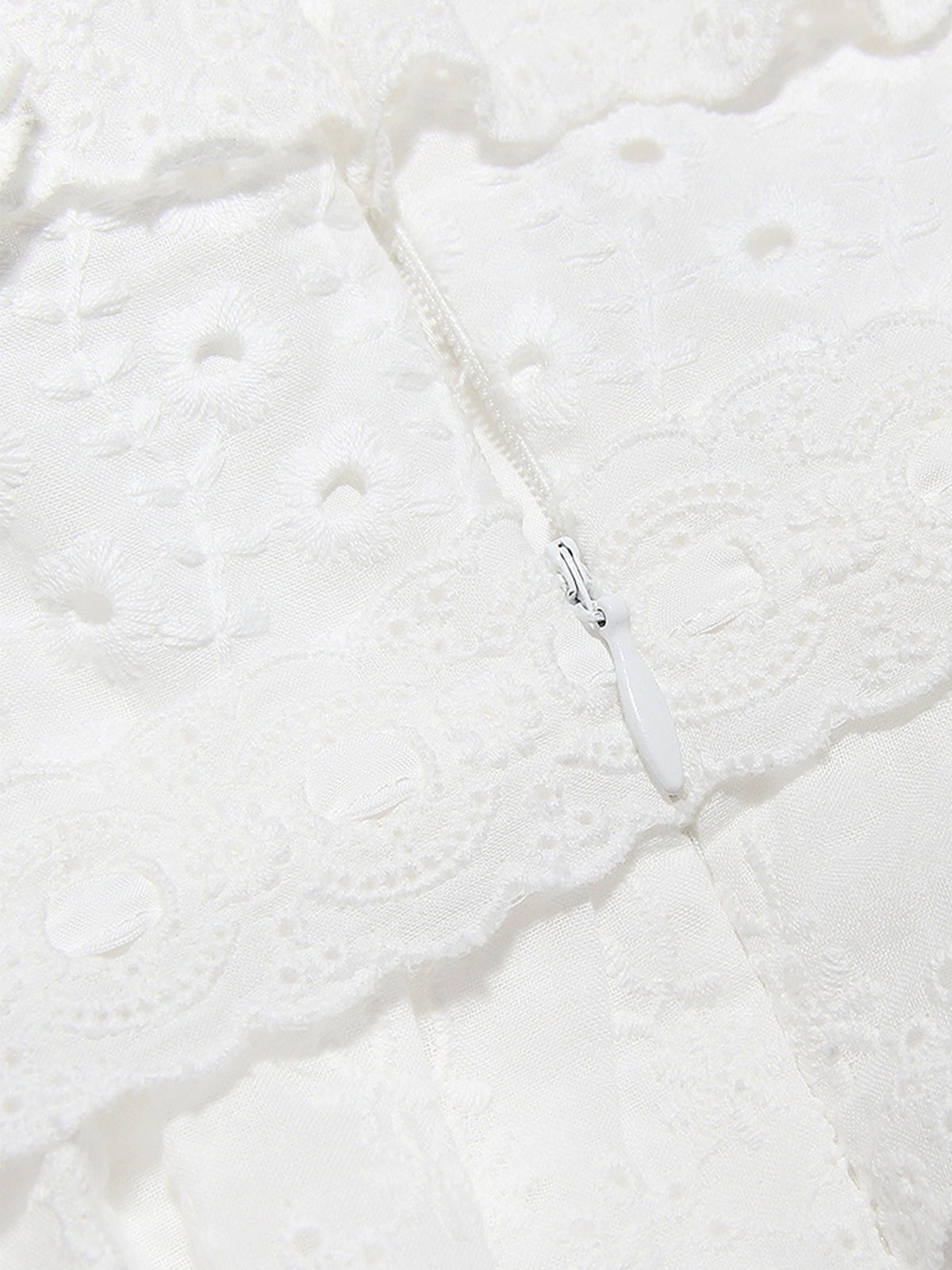 Clara | Elegantes Lagenlook Kleid mit Rüschen und Ösen