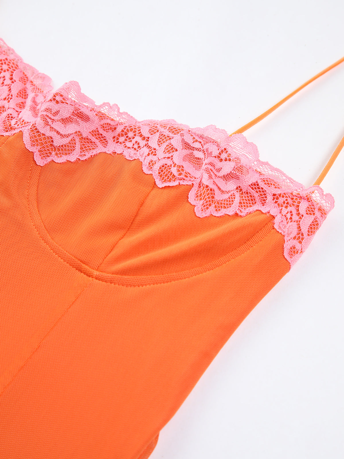 Clara | Elegantes Maxikleid mit Spitzenbesatz aus Mesh