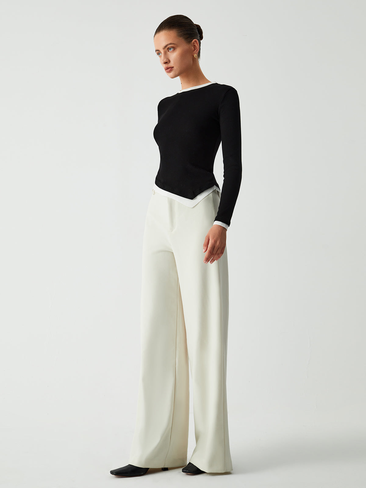 Emilia | Trendiges Langarmhemd mit asymmetrischem Saum und Kontrastbesatz