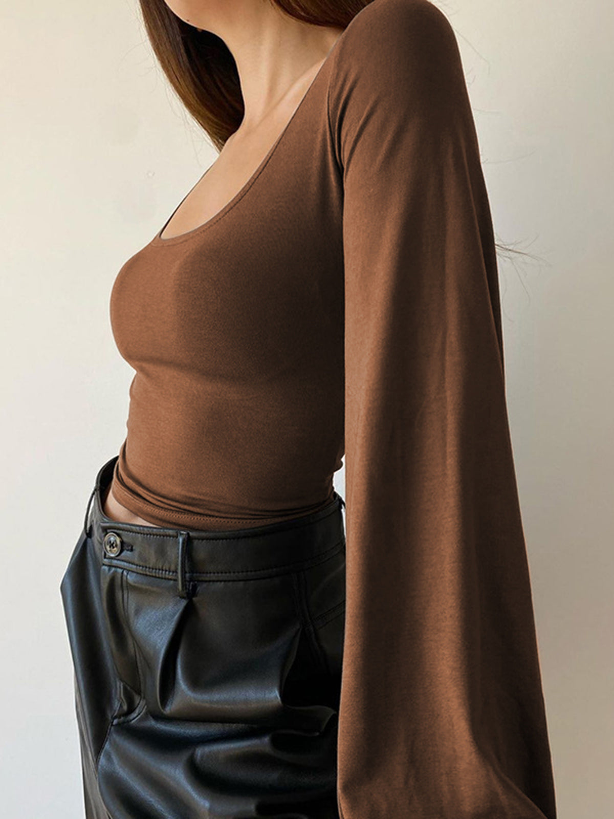 Clara | Elegante Bluse mit Puffärmeln und quadratischem Ausschnitt