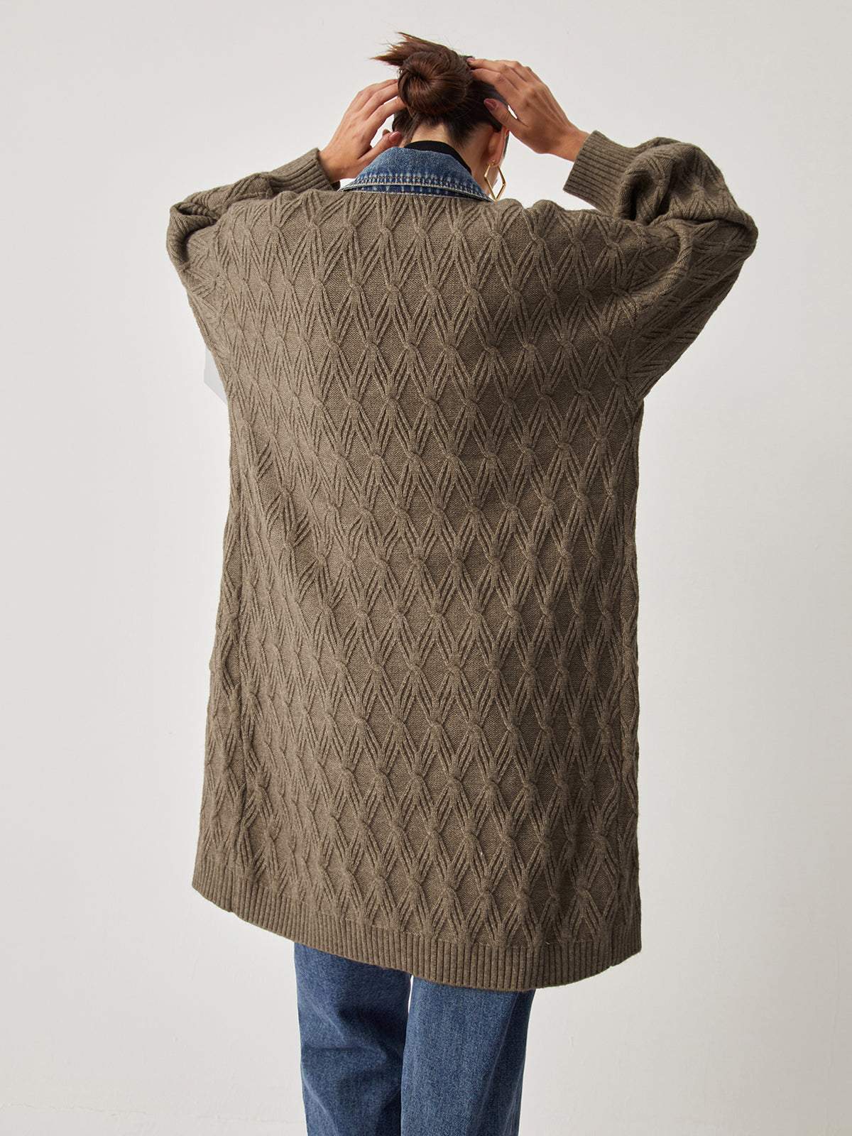 Lena | Elegante Diamantstich-Strickjacke mit langem Ausschnitt