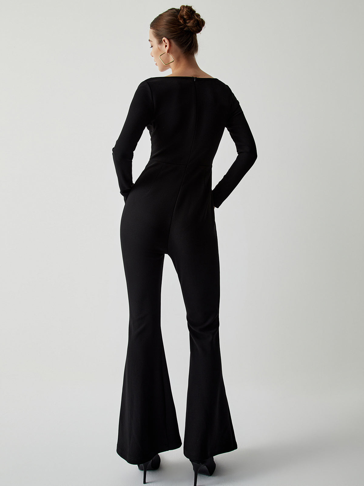 Clara | Eleganter langärmeliger Jumpsuit mit quadratischem Ausschnitt