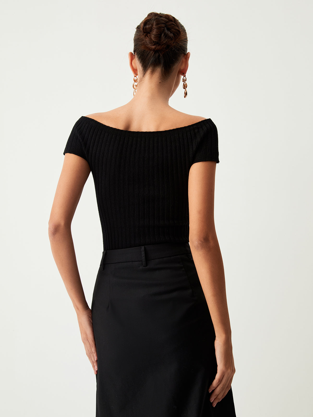 Sophie | Elegantes Schulterfreies Stricktop