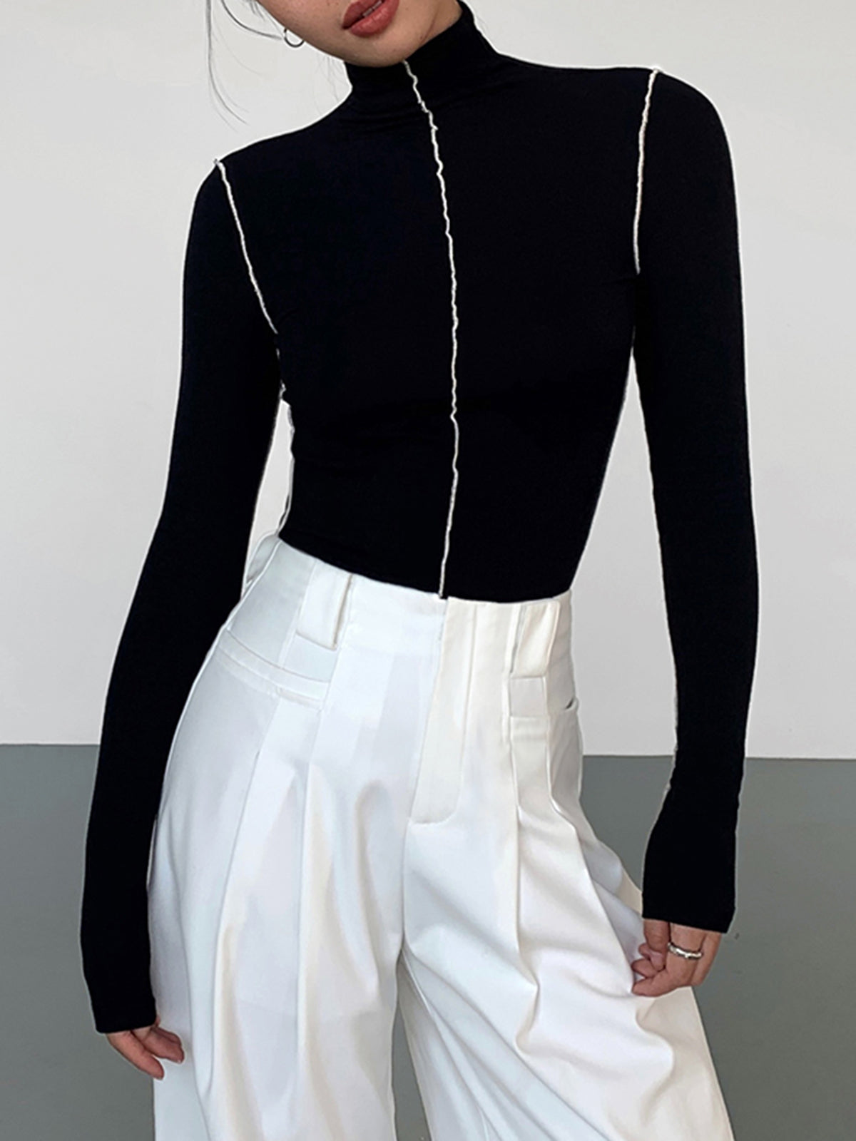 Carlo | Slinky Rollkragenpullover mit Kontraststreifen