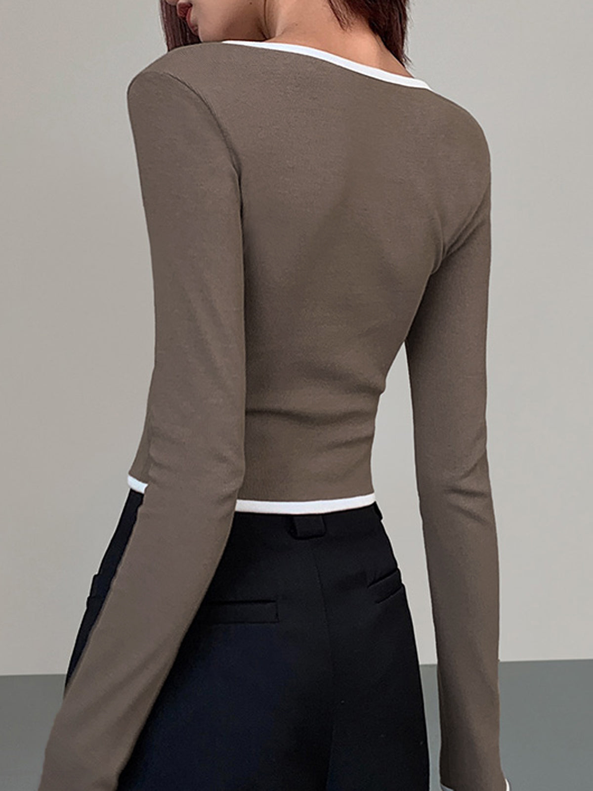 Felix | Elegantes Langarm-Strickhemd mit quadratischem Ausschnitt und Kontrastbesatz