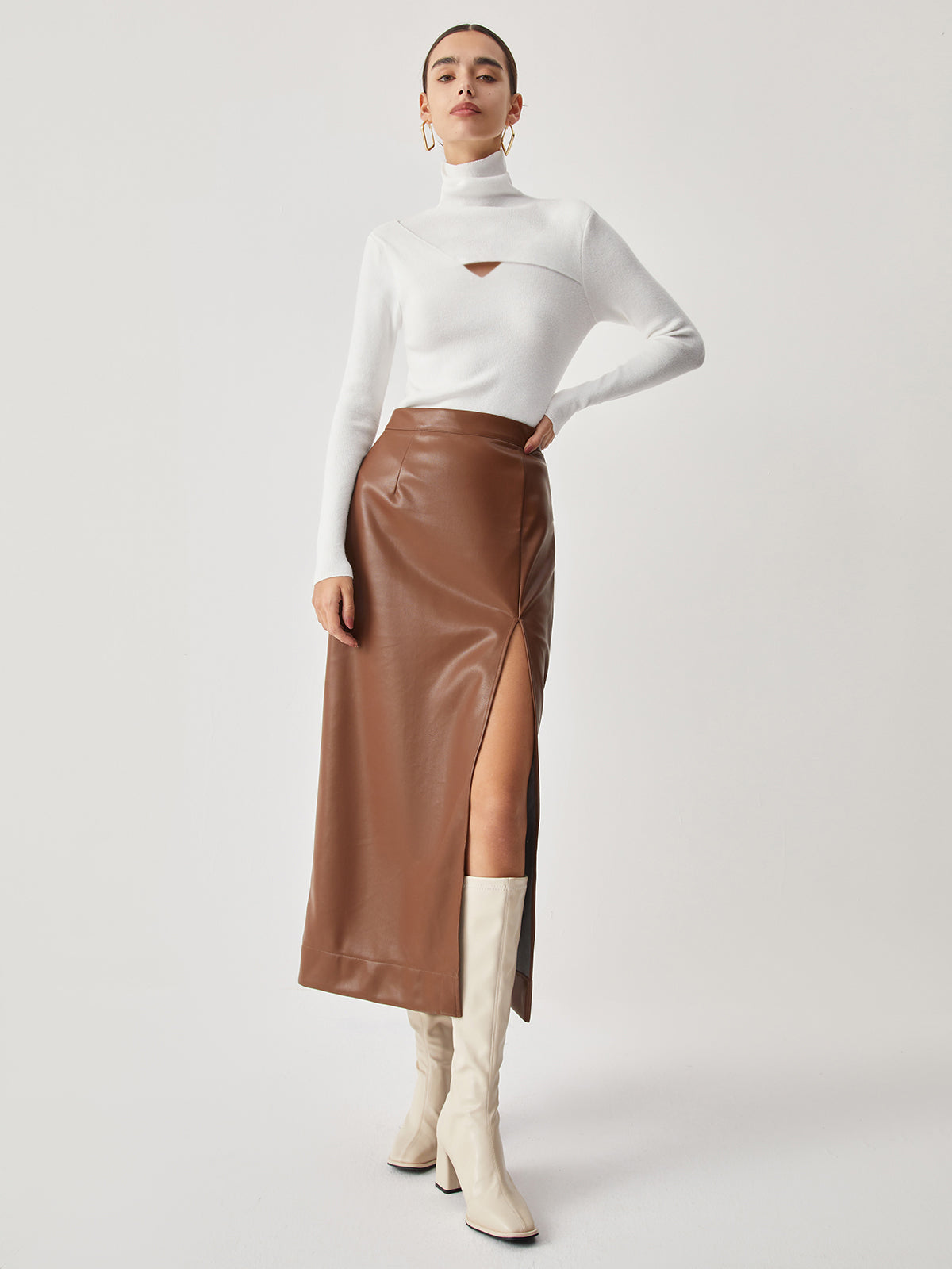 Max | Elegantes Strickoberteil mit Rollkragen und asymmetrischem Design