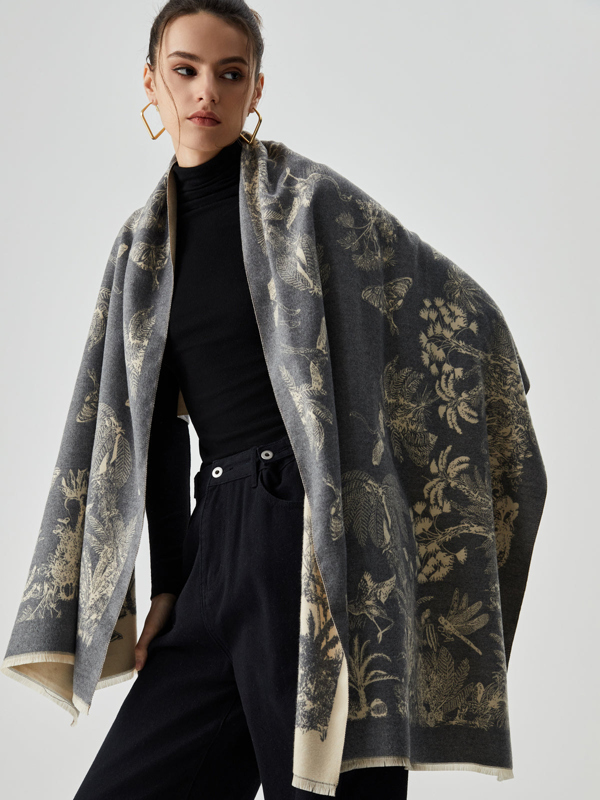 Jakob | Doppelseitiger Jacquard-Tasselschal