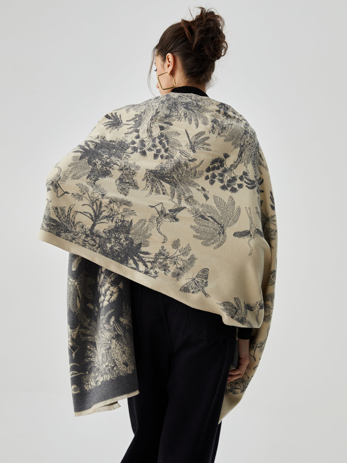 Jakob | Doppelseitiger Jacquard-Tasselschal