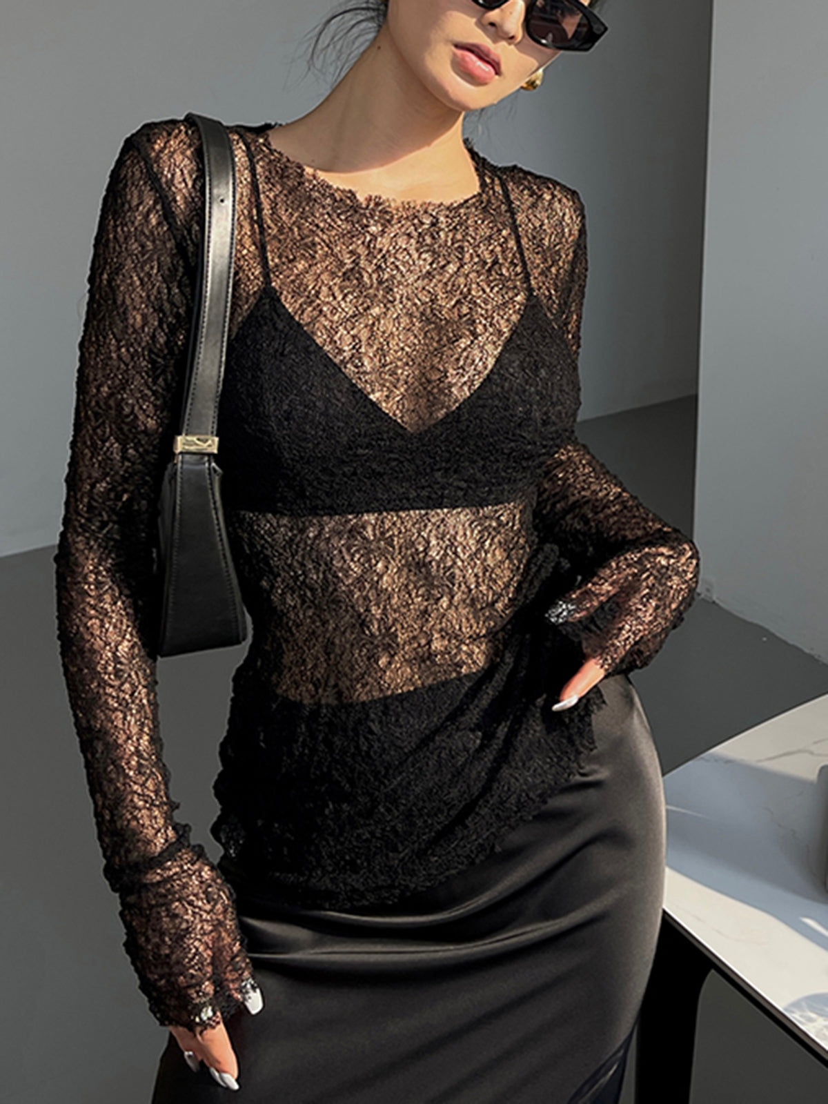 Marlene | Elegantes Oberteil mit Spitzenbesatz