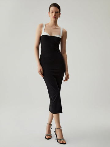 Camila | Verführerisches Bodycon Midikleid mit Herzchenkragen
