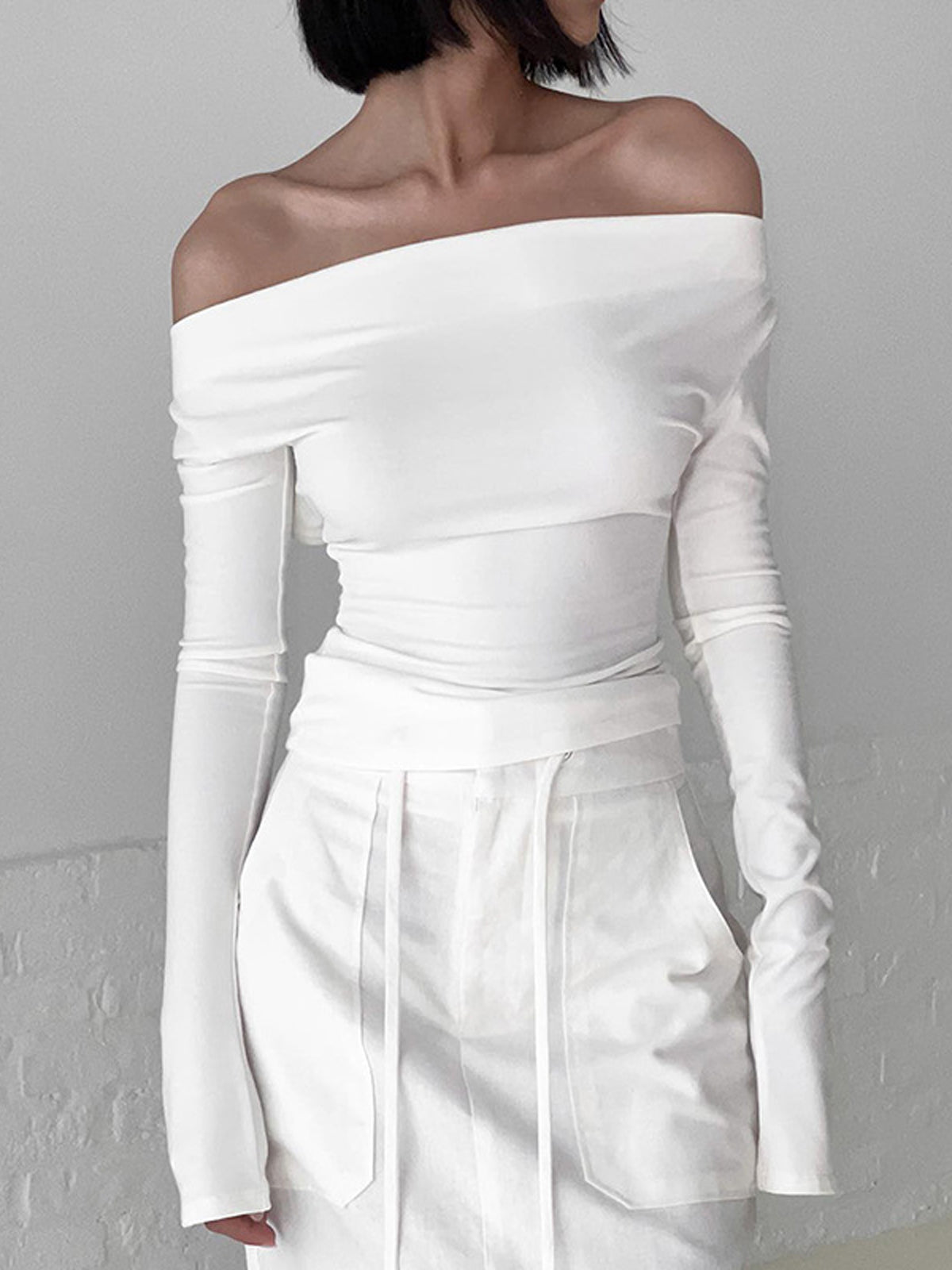 Paul | Elegantes Oberteil mit offenem Rücken