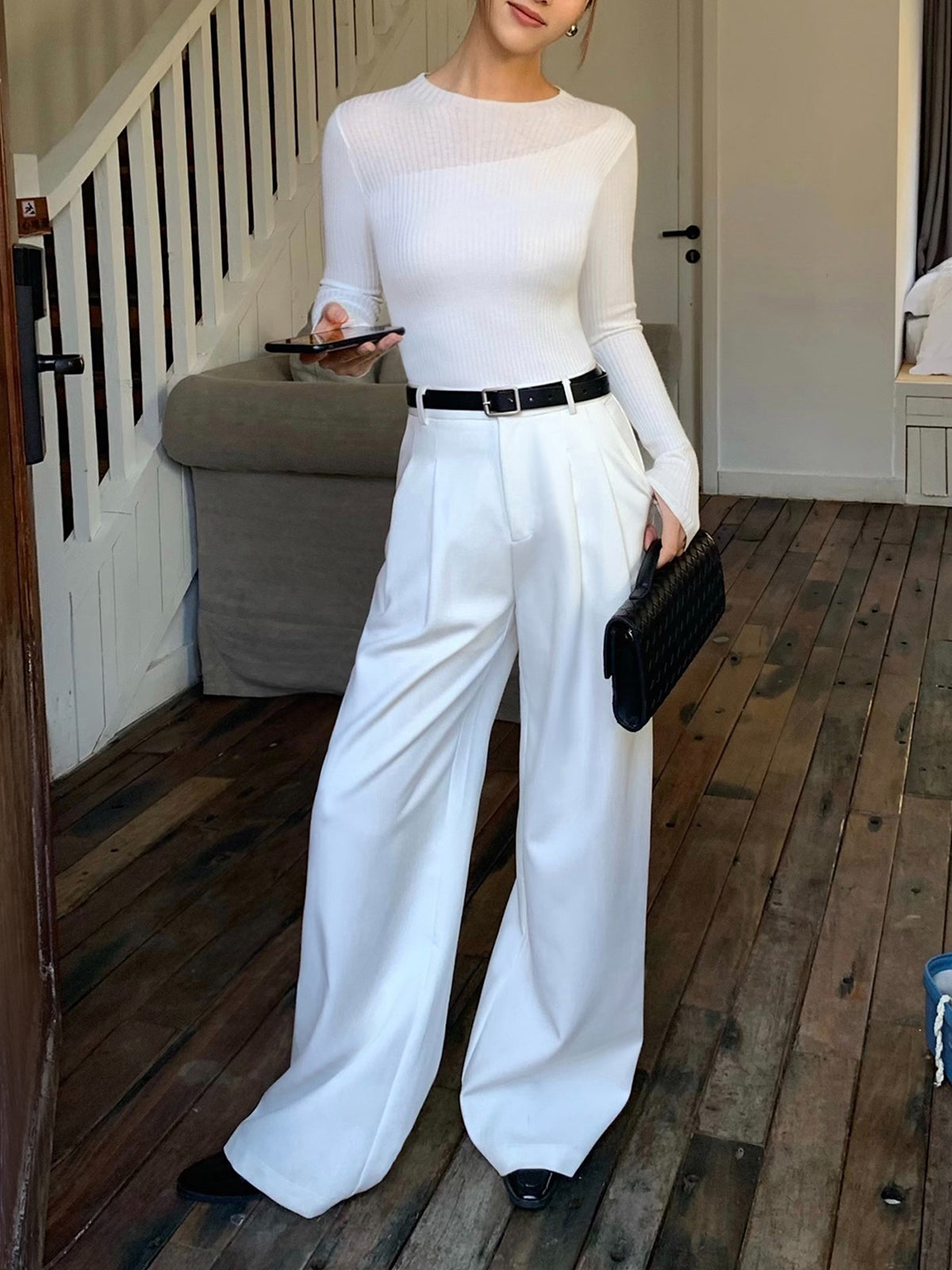 Mia | Asymmetrisches Oberteil mit Rundhalsausschnitt