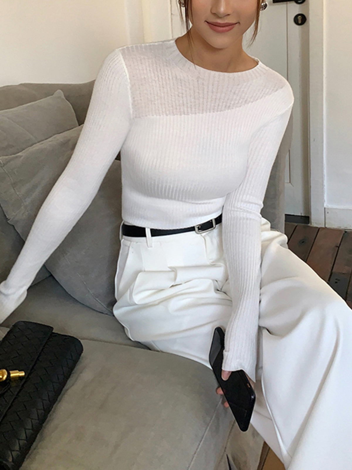 Mia | Asymmetrisches Oberteil mit Rundhalsausschnitt