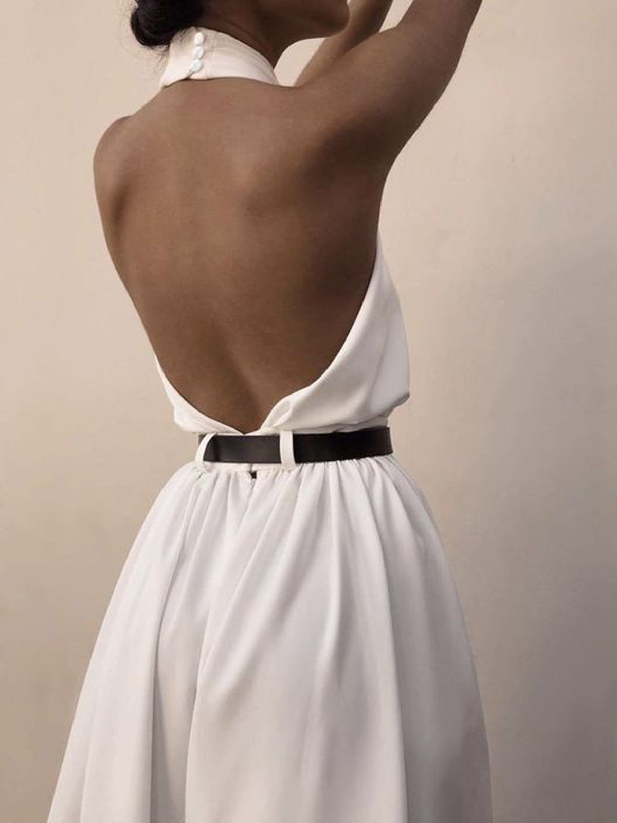 Mia | Criss Cross Halterloser Jumpsuit ohne Gürtel