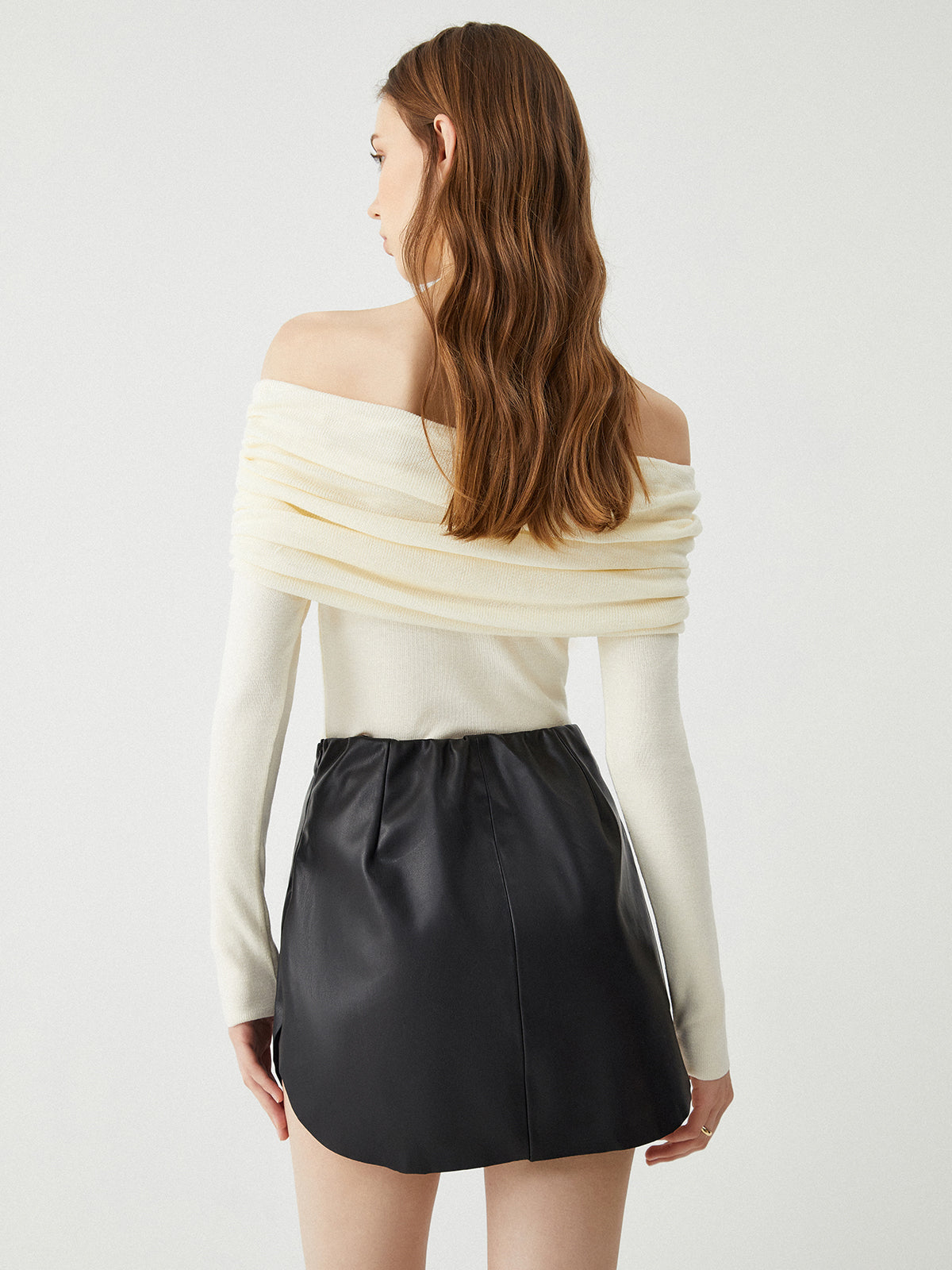 Clara | Strickoberteil mit floralen Details