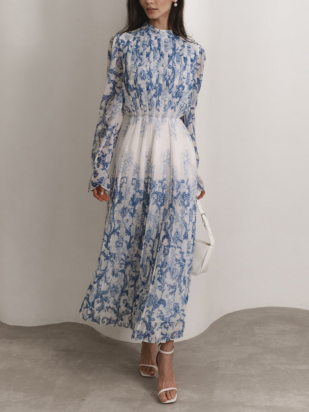 Anna | Plissiertes Langarmkleid mit Blumenmuster