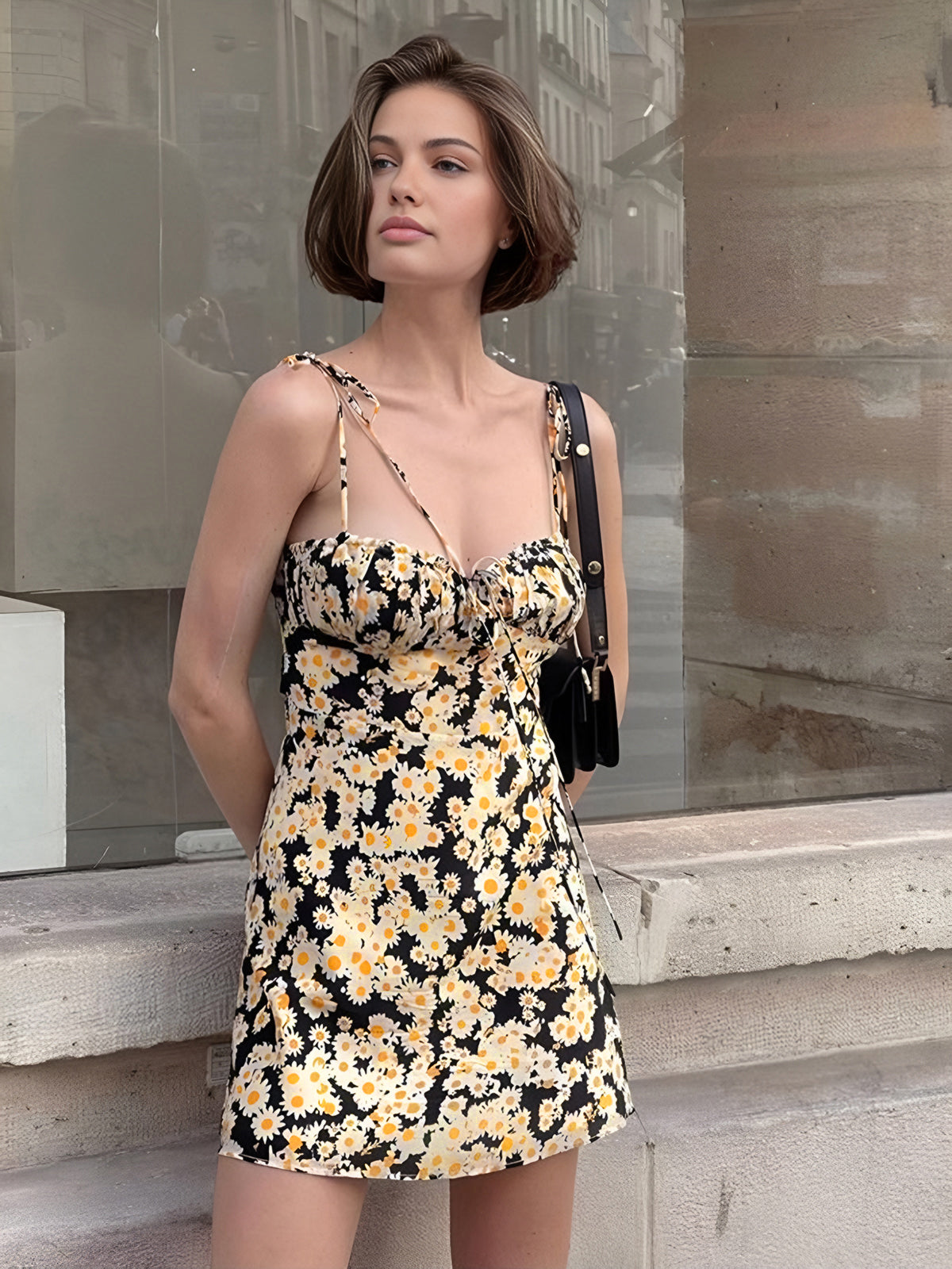 Daisy | Kurzarm Kleid mit Blumendruck