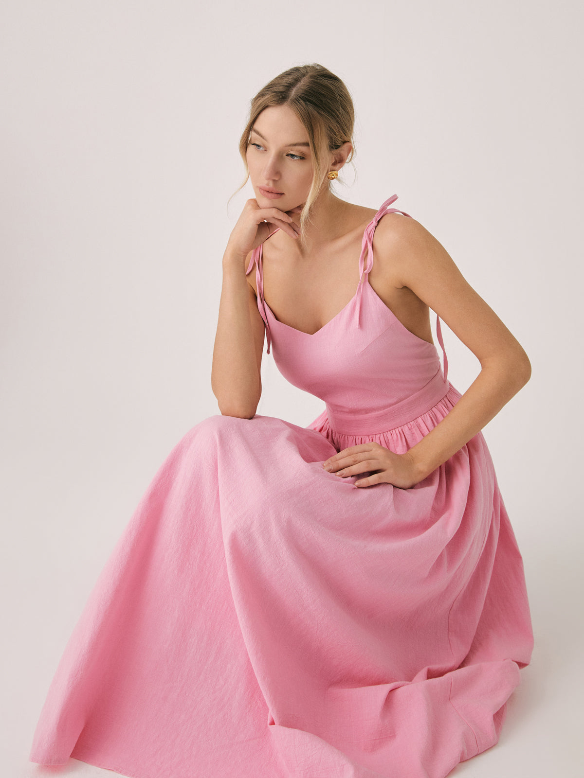 Clara | Rückenfreies Maxikleid aus Baumwolle und Leinen