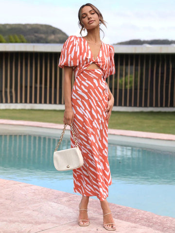 Emilia | Gestreiftes Cutout-Maxikleid