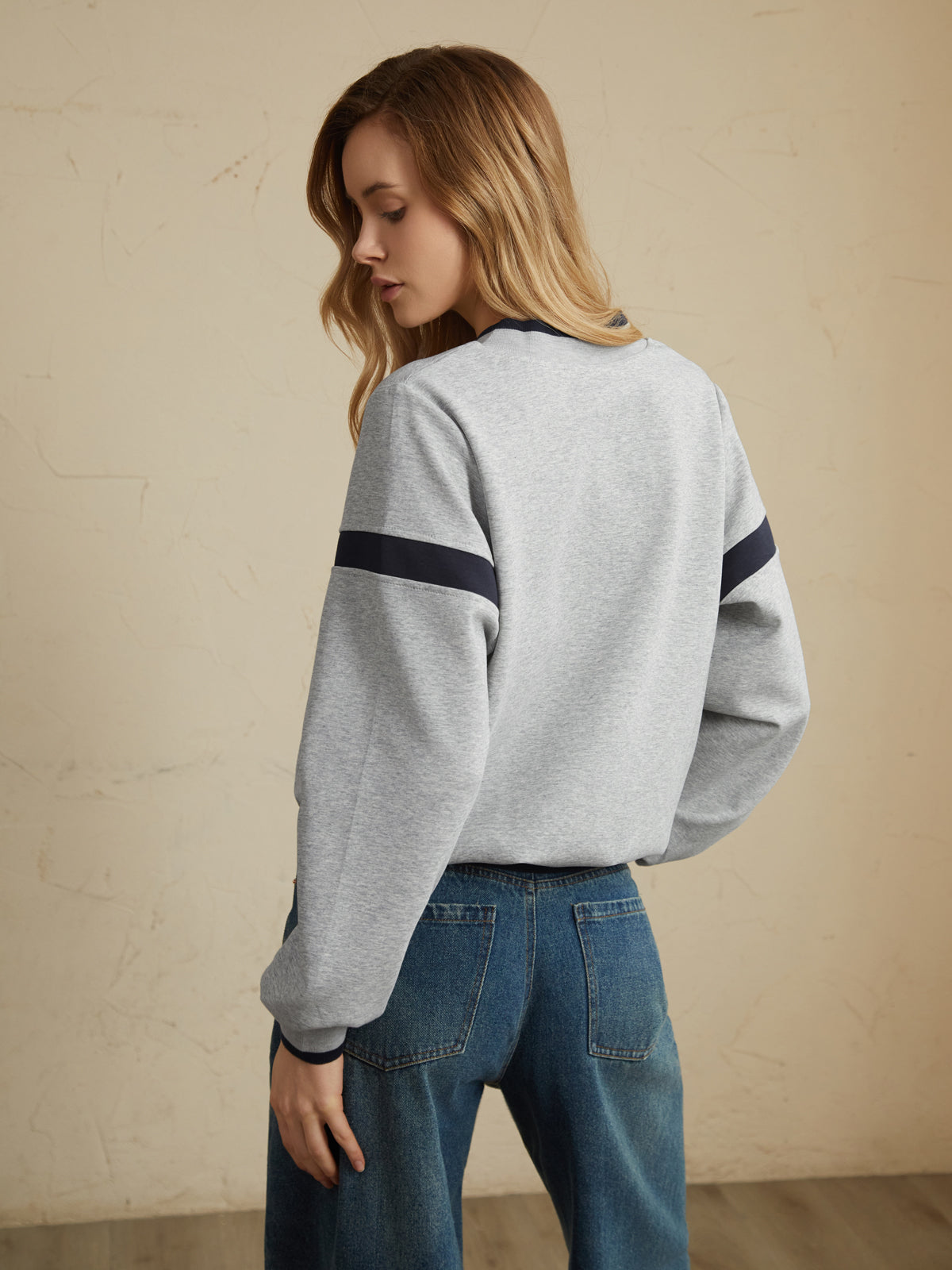 Leo | Oversized-Sweatshirt mit Kontrastbesatz